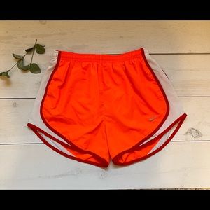 Women’s Nike shorts GUC Size S